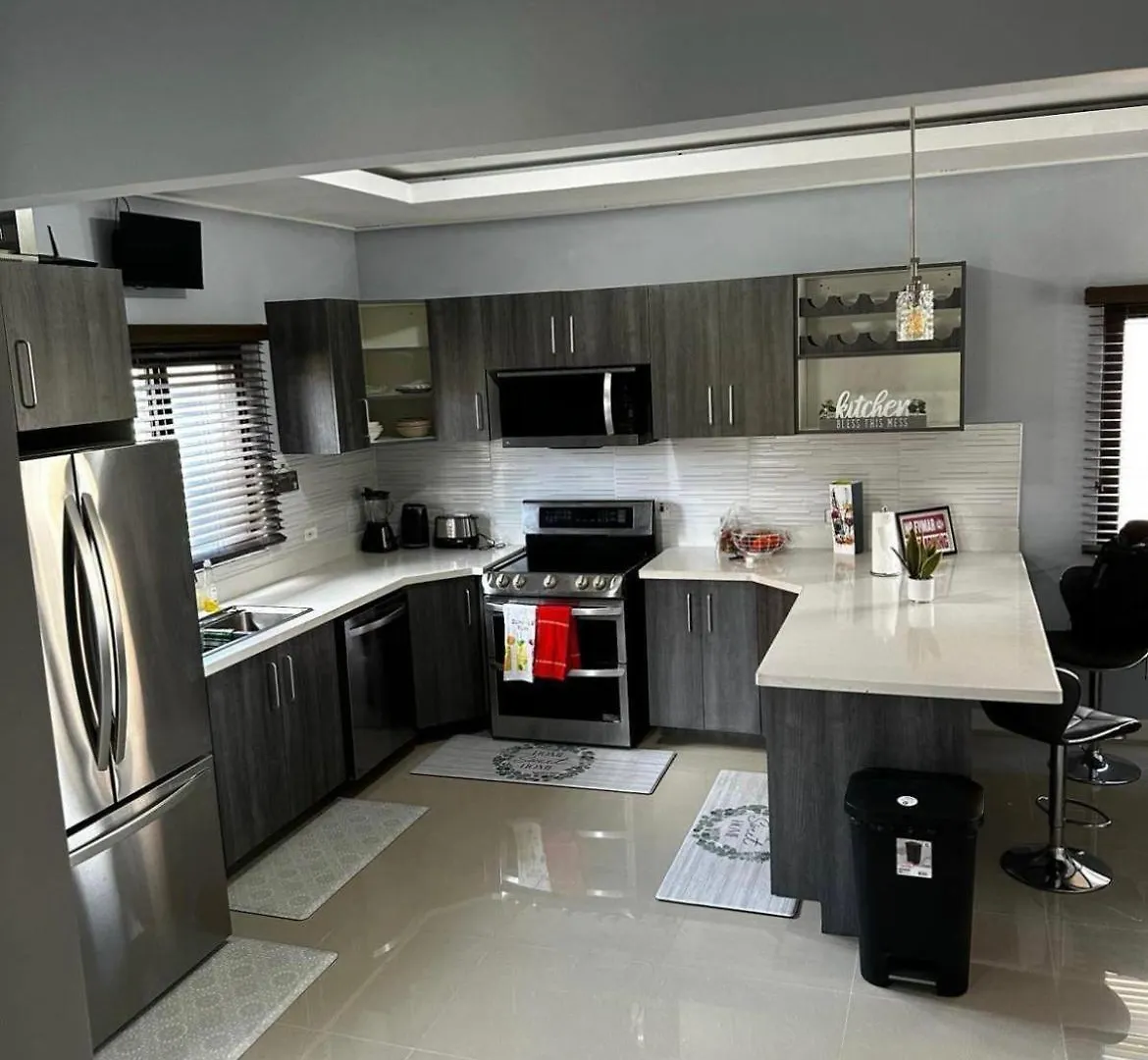 بيت للعطل Sunny Cove Lux Villa 3 Bedroom أوشو ريوس